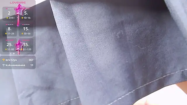 Snapshot of Xiaomi-Angela chatting on 02-20-25, 04:03 Xiaomi-Angela online show from 02-20-25, 04:03