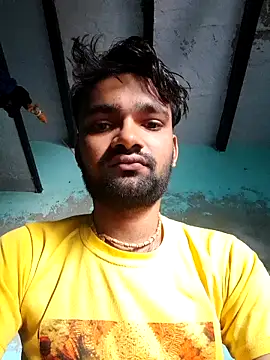 Snapshot of Surajpuja79 chatting on 11-25-25, 08:47 Surajpuja79 online show from 11-25-25, 08:47