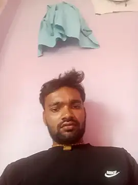 Snapshot of Surajpuja79 chatting on 01-18-26, 07:12 Surajpuja79 online show from 01-18-26, 07:12