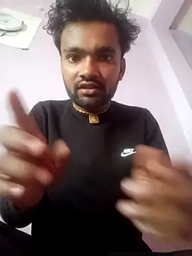 Snapshot of Surajpuja79 chatting on 02-11-26, 03:00 Surajpuja79 online show from 02-11-26, 03:00