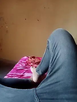 Snapshot of Surajpuja79 chatting on 03-31-26, 08:26 Surajpuja79 online show from 03-31-26, 08:26