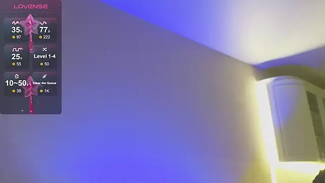 Snapshot of Megan_Kira chatting on 03-21-25, 12:17 Megan Kira online show from 03-21-25, 12:17