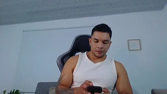 estebandelouis online show from 07-11-26, 11:57