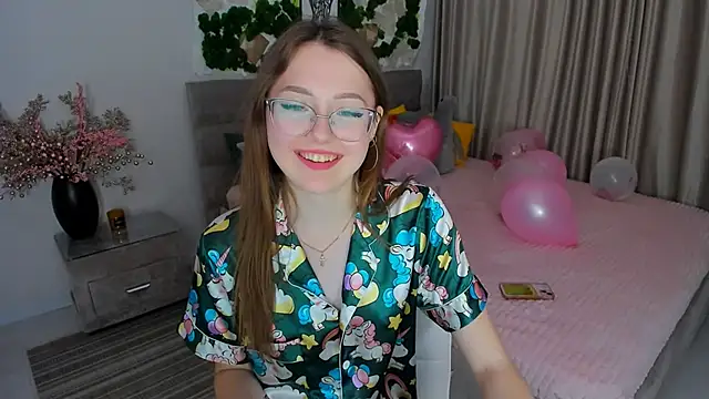 SereneFlame online show from 02-17-25, 11:31