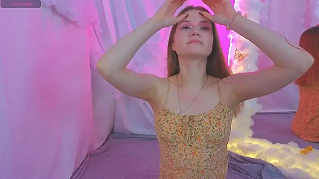 AlisiaSpinnet  online show from 10-27-25, 04:00