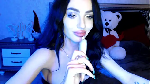 NancyLovee  online show from 12-25-24, 11:31