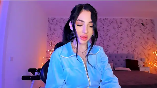 NancyLovee  online show from 05-10-26, 01:05