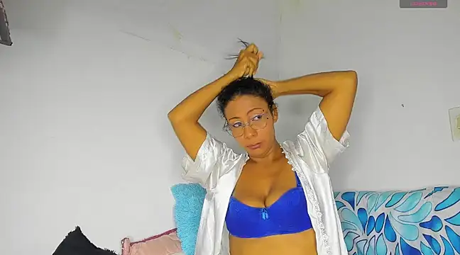 Snapshot of Nenita_Hot_ chatting on 03-14-25, 03:48 Nenita Hot online show from 03-14-25, 03:48