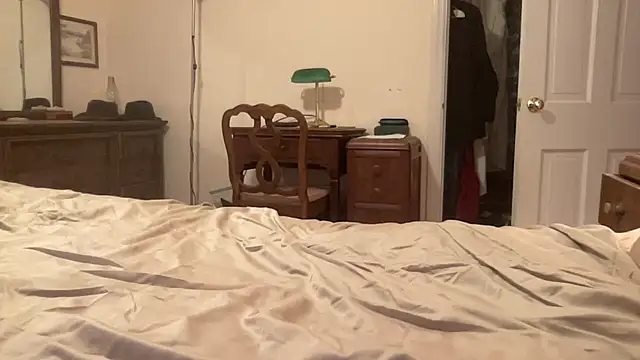 Snapshot of zack_brown chatting on 09-10-25, 12:16 zack brown online show from 09-10-25, 12:16