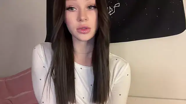 ur molly online show from 10-28-25, 06:10