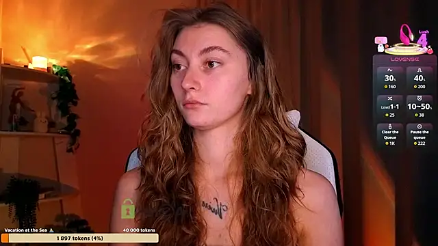 lady curls online show from 04-18-26, 09:48