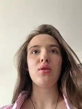 Snapshot of EmilyWi_ chatting on 03-05-26, 10:33 EmilyWi online show from 03-05-26, 10:33