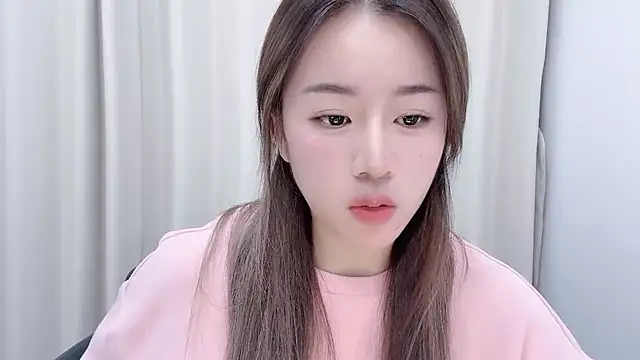 chloe-01 online show from 12-02-24, 12:18