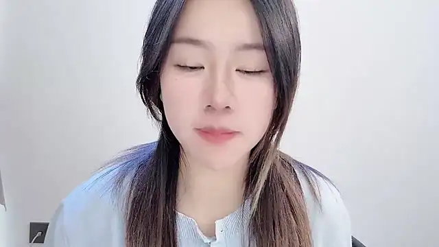 Snapshot of chloe-01 chatting on 11-26-25, 03:18 chloe-01 online show from 11-26-25, 03:18