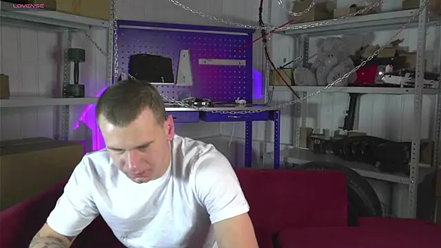 Snapshot of vance_rulez chatting on 03-07-25, 08:13 vance rulez online show from 03-07-25, 08:13