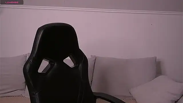 Snapshot of vance_rulez chatting on 12-14-25, 06:56 vance rulez online show from 12-14-25, 06:56