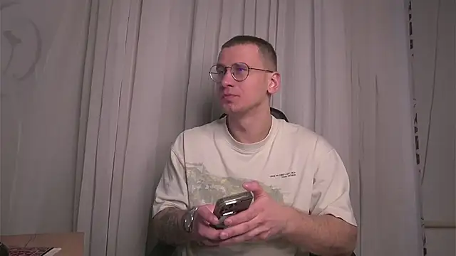 Snapshot of vance_rulez chatting on 01-05-26, 06:22 vance rulez online show from 01-05-26, 06:22