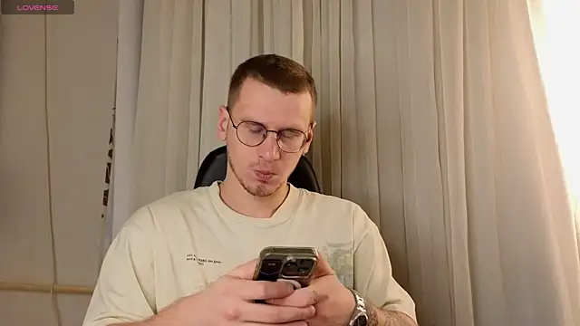 Snapshot of vance_rulez chatting on 01-17-26, 07:39 vance rulez online show from 01-17-26, 07:39