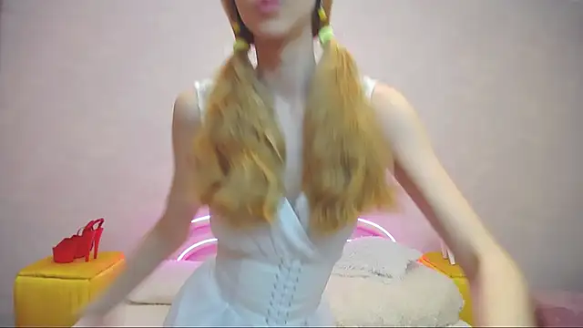 Snapshot of KlaryBrait chatting on 01-27-25, 07:14 KlaryBrait online show from 01-27-25, 07:14