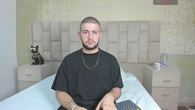 MaximusDick1  online show from 11-14-25, 04:11