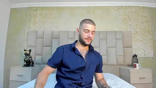 MaximusDick1  online show from 11-21-25, 04:00