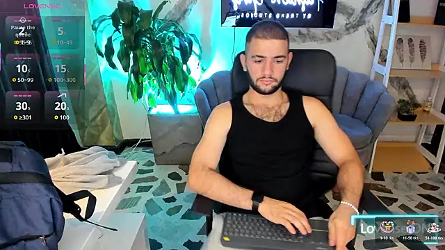 MaximusDick1  online show from 01-13-26, 03:45