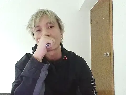 Snapshot of clisssx chatting on 01-03-25, 03:44 clisssx online show from 01-03-25, 03:44