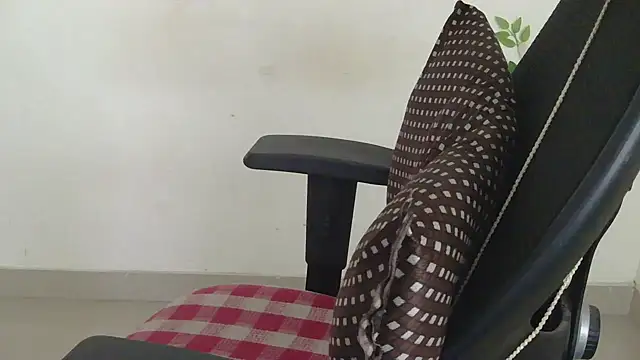 punemodel online show from 04-05-26, 01:14