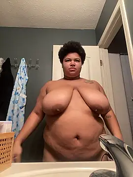 Snapshot of Ectorius chatting on 01-08-26, 01:02 Ectorius online show from 01-08-26, 01:02