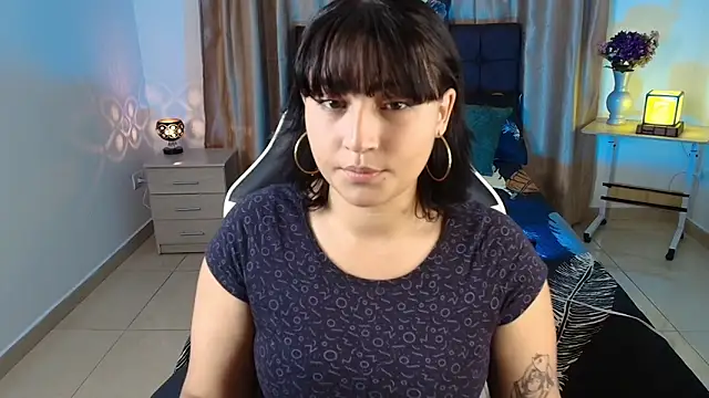 Snapshot of Pauilina chatting on 12-05-24, 01:06 Pauilina online show from 12-05-24, 01:06