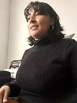 Snapshot of Pauilina chatting on 12-19-24, 07:07 Pauilina online show from 12-19-24, 07:07