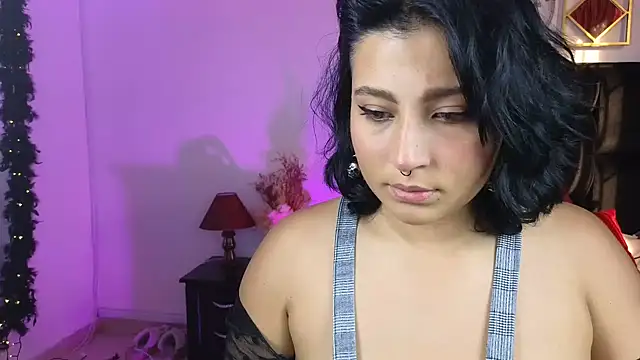 Snapshot of Pauilina chatting on 01-14-25, 09:20 Pauilina online show from 01-14-25, 09:20