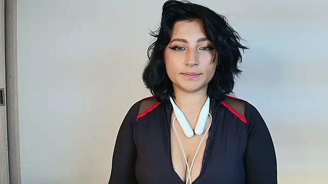 Snapshot of Pauilina chatting on 01-24-25, 01:25 Pauilina online show from 01-24-25, 01:25