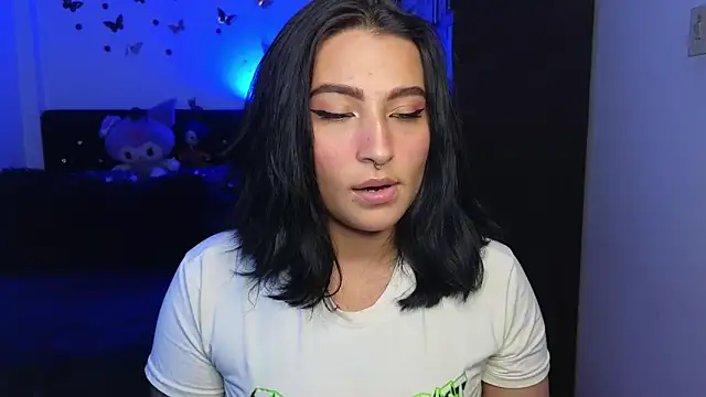 Snapshot of Pauilina chatting on 11-15-25, 09:43 Pauilina online show from 11-15-25, 09:43