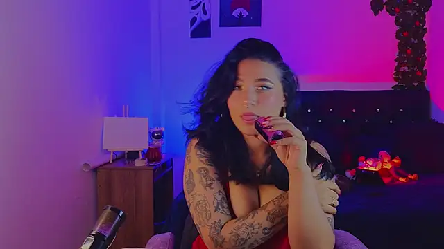 Pauilina online show from 03-26-26, 04:23