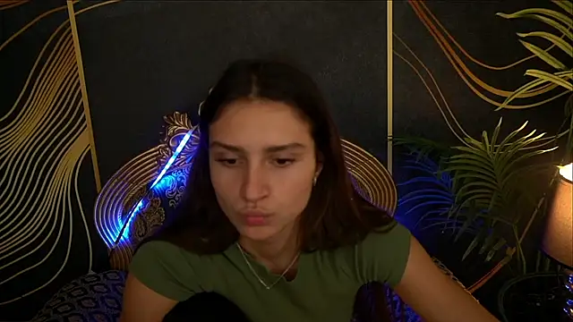 ValeryRoyale online show from 02-10-25, 05:52