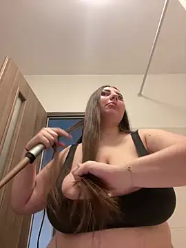 KarinaCelinne online show from 05-28-26, 01:19