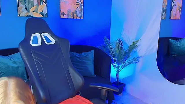 BRITHANY SPARK online show from 10-01-25, 03:23