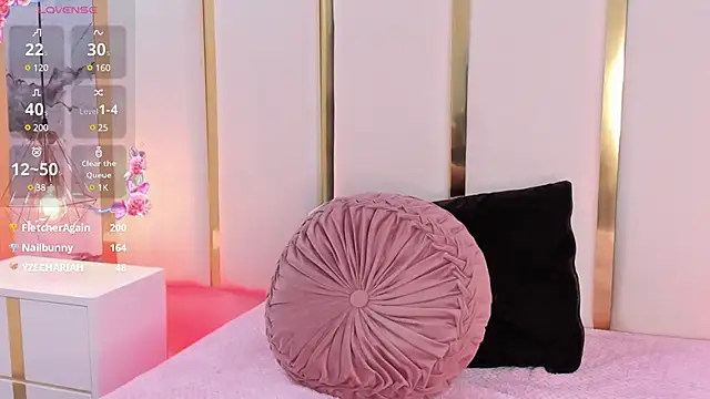 SalommeFlores online show from 02-19-25, 03:06