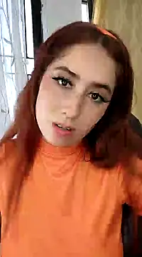 Snapshot of HannaSmiith chatting on 02-01-25, 05:58 HannaSmiith online show from 02-01-25, 05:58