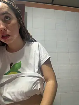 Snapshot of HannaSmiith chatting on 02-03-25, 11:31 HannaSmiith online show from 02-03-25, 11:31