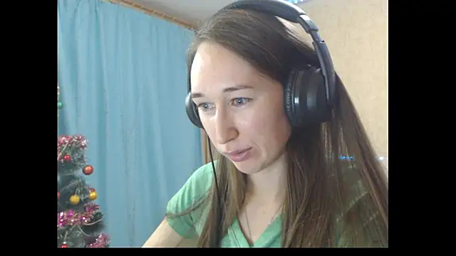Snapshot of --Model--2 chatting on 01-03-25, 05:10 --Model--2 online show from 01-03-25, 05:10