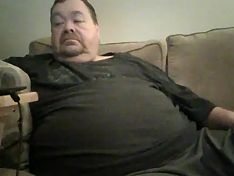 Snapshot of hitman_35 chatting on 11-29-25, 04:37 hitman 35 online show from 11-29-25, 04:37