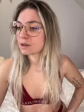 Snapshot of carlaaa chatting on 02-16-26, 09:55 carlaaa online show from 02-16-26, 09:55