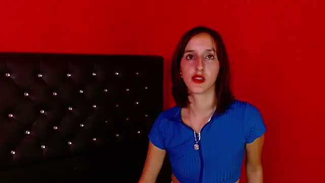 Snapshot of Ambar_Roux_ chatting on 12-30-24, 04:08 Ambar Roux online show from 12-30-24, 04:08