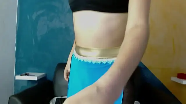 Snapshot of Ambar_Roux_ chatting on 01-09-25, 07:08 Ambar Roux online show from 01-09-25, 07:08