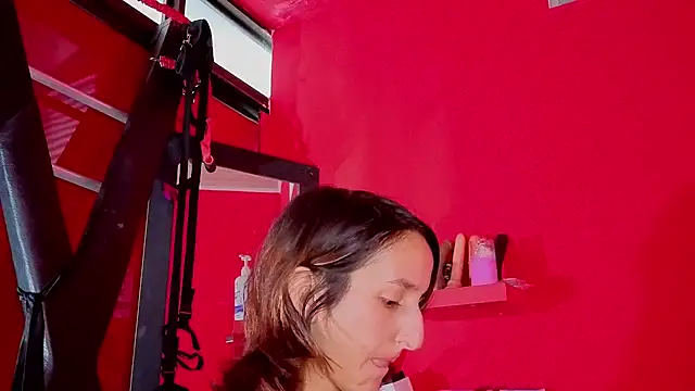 Snapshot of Ambar_Roux_ chatting on 05-07-26, 03:28 Ambar Roux online show from 05-07-26, 03:28