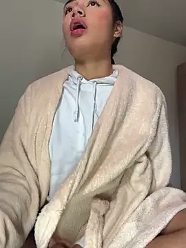  Luana online show from 12-30-24, 12:42