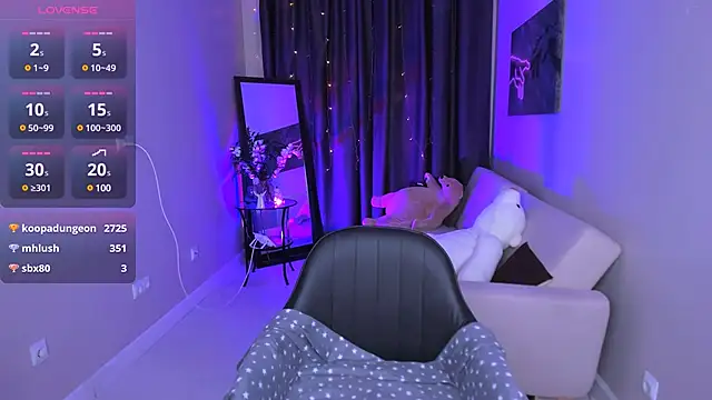 Bunny  of love online show from 12-18-24, 04:28