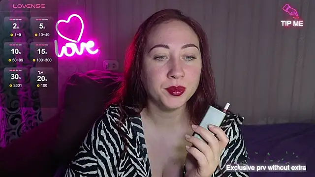 KellyCrystall online show from 09-24-25, 06:06